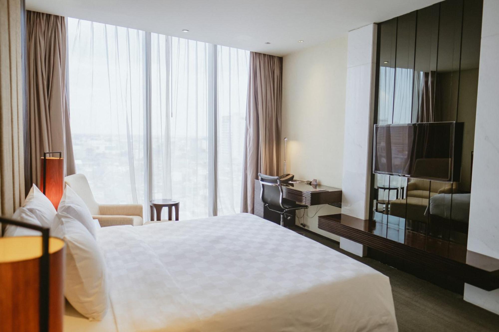 Po Hotel Semarang Esterno foto
