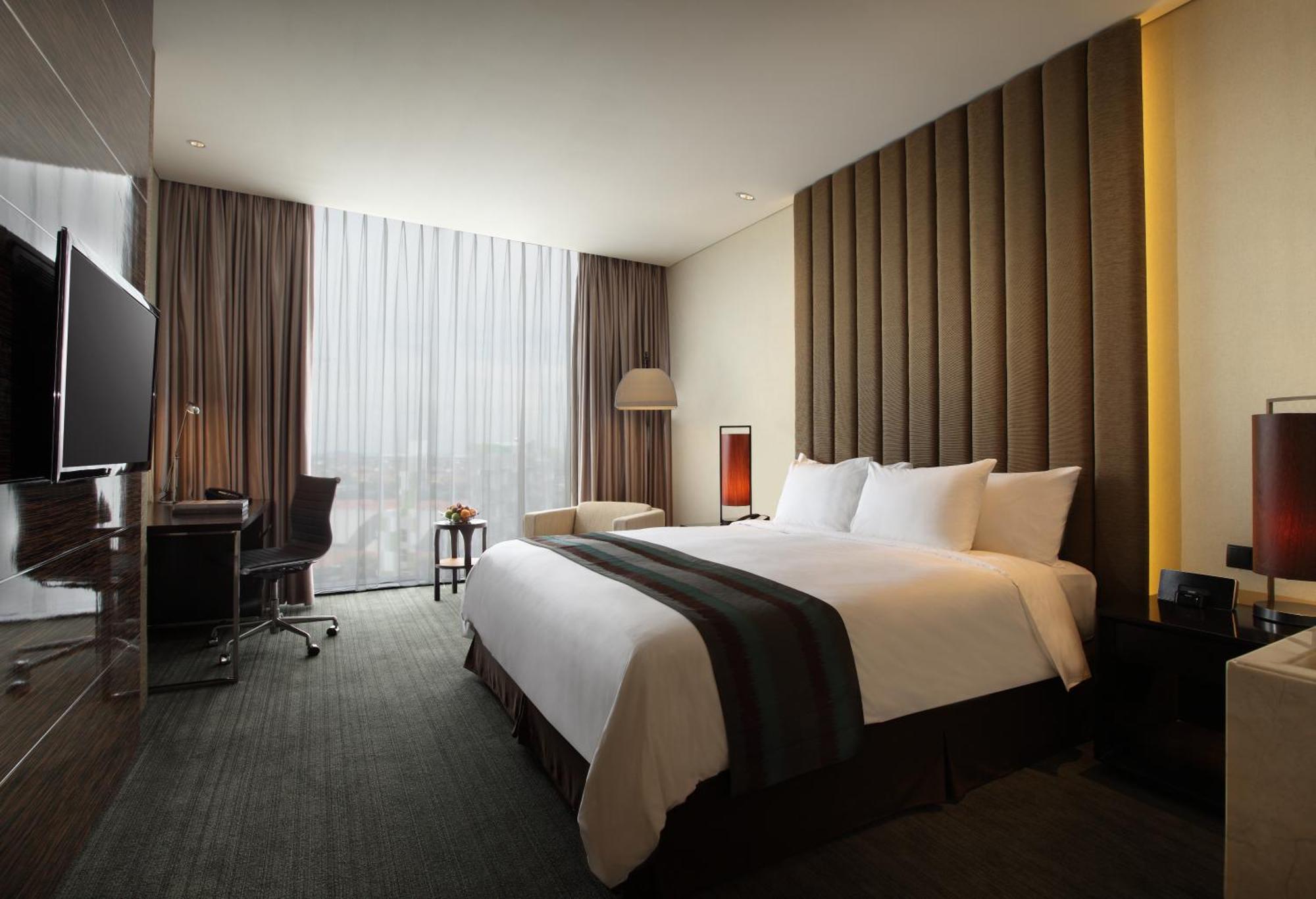 Po Hotel Semarang Esterno foto