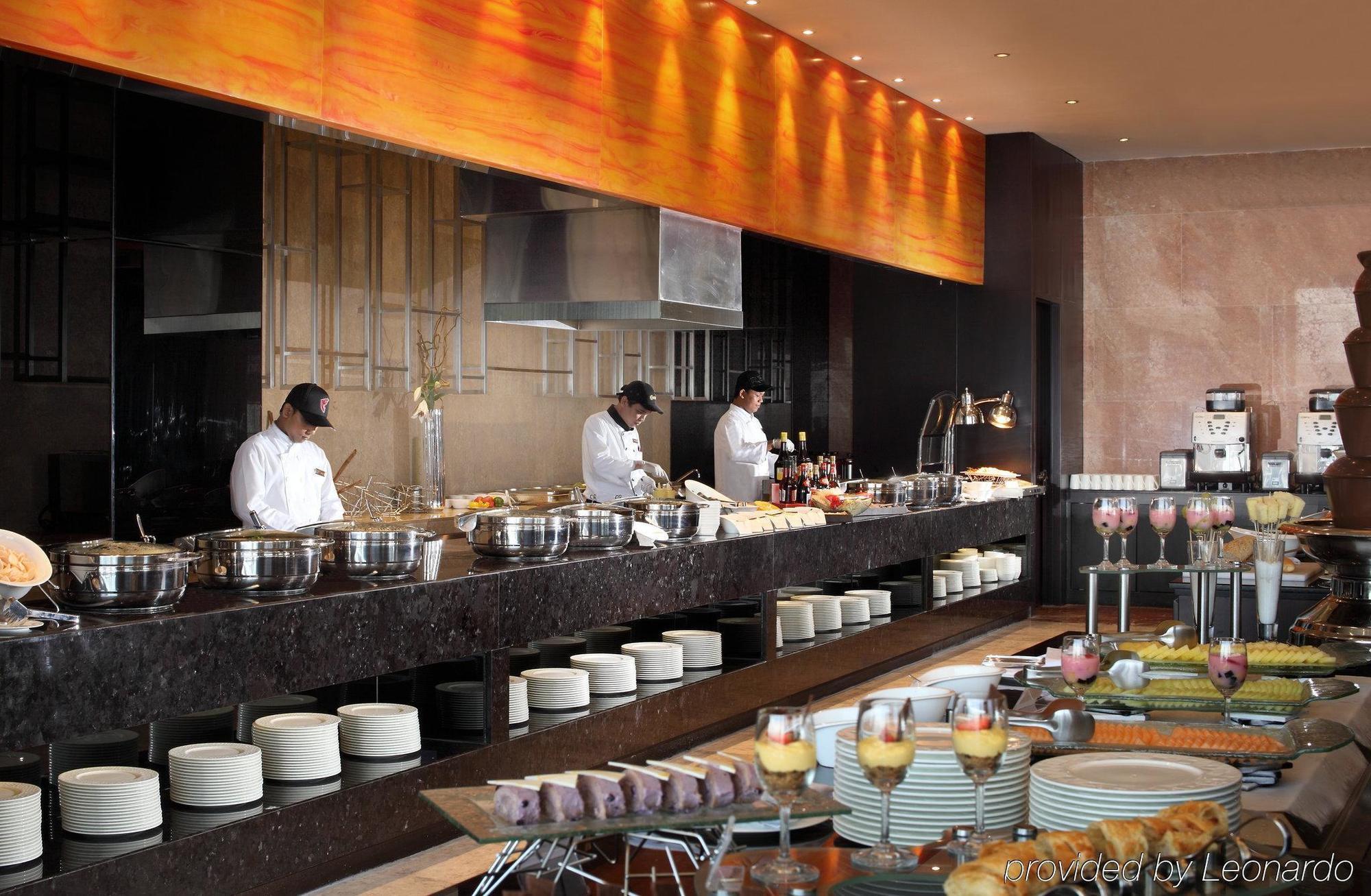 Po Hotel Semarang Ristorante foto