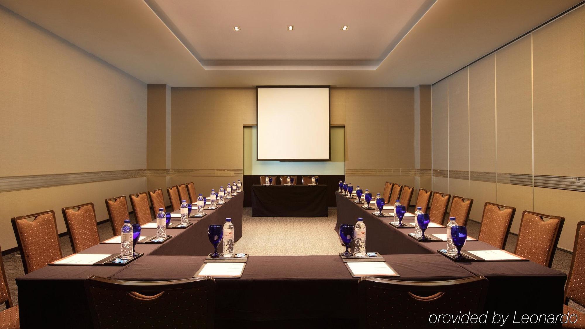 Po Hotel Semarang Esterno foto