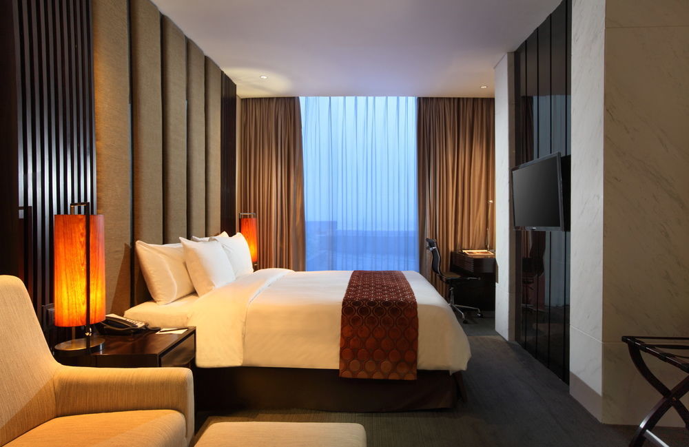 Po Hotel Semarang Esterno foto