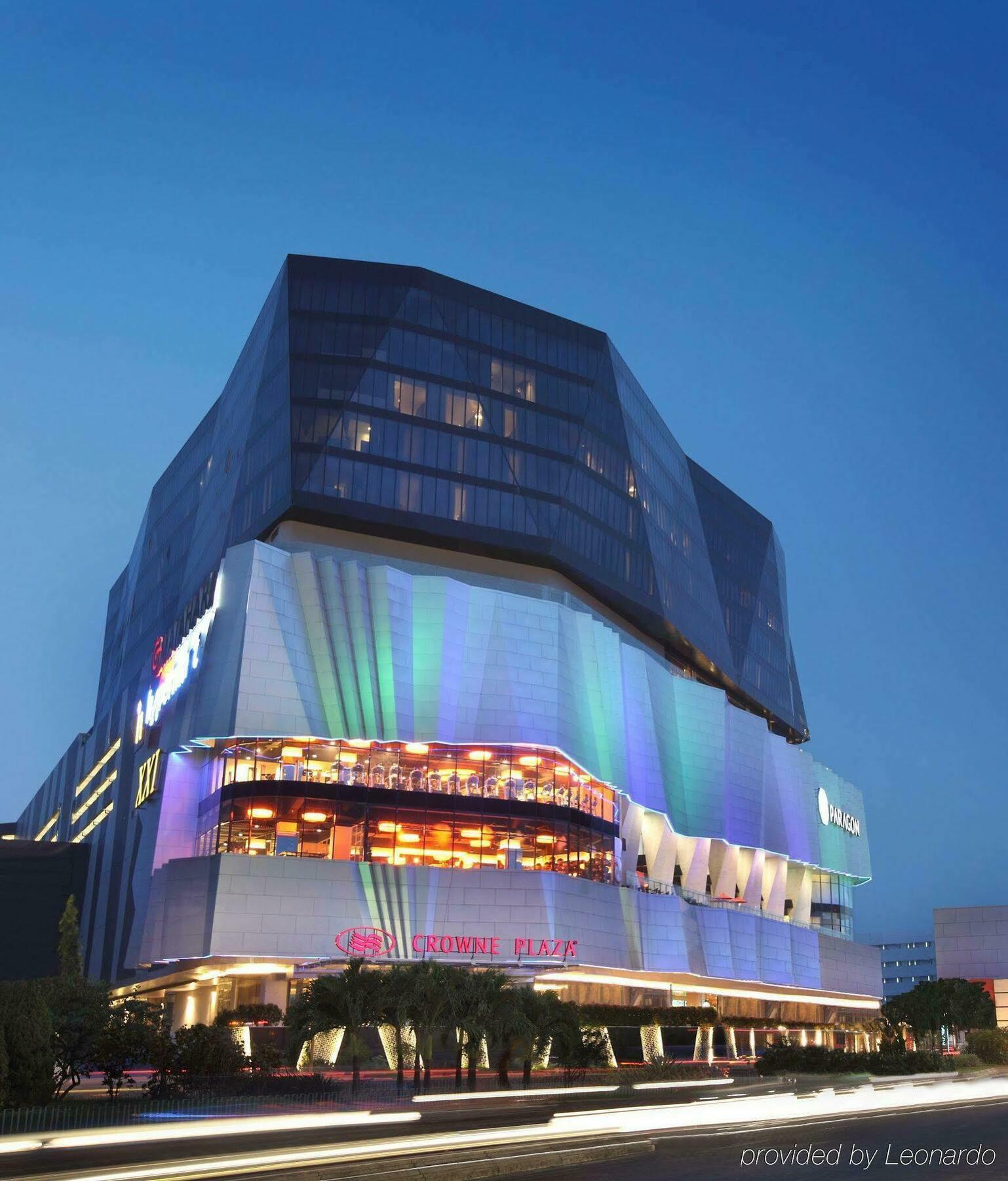 Po Hotel Semarang Esterno foto